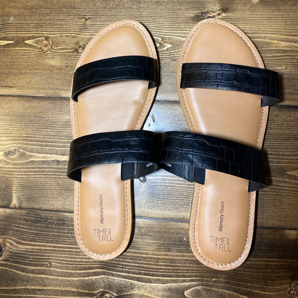 Sandals - Picture 2 of 2